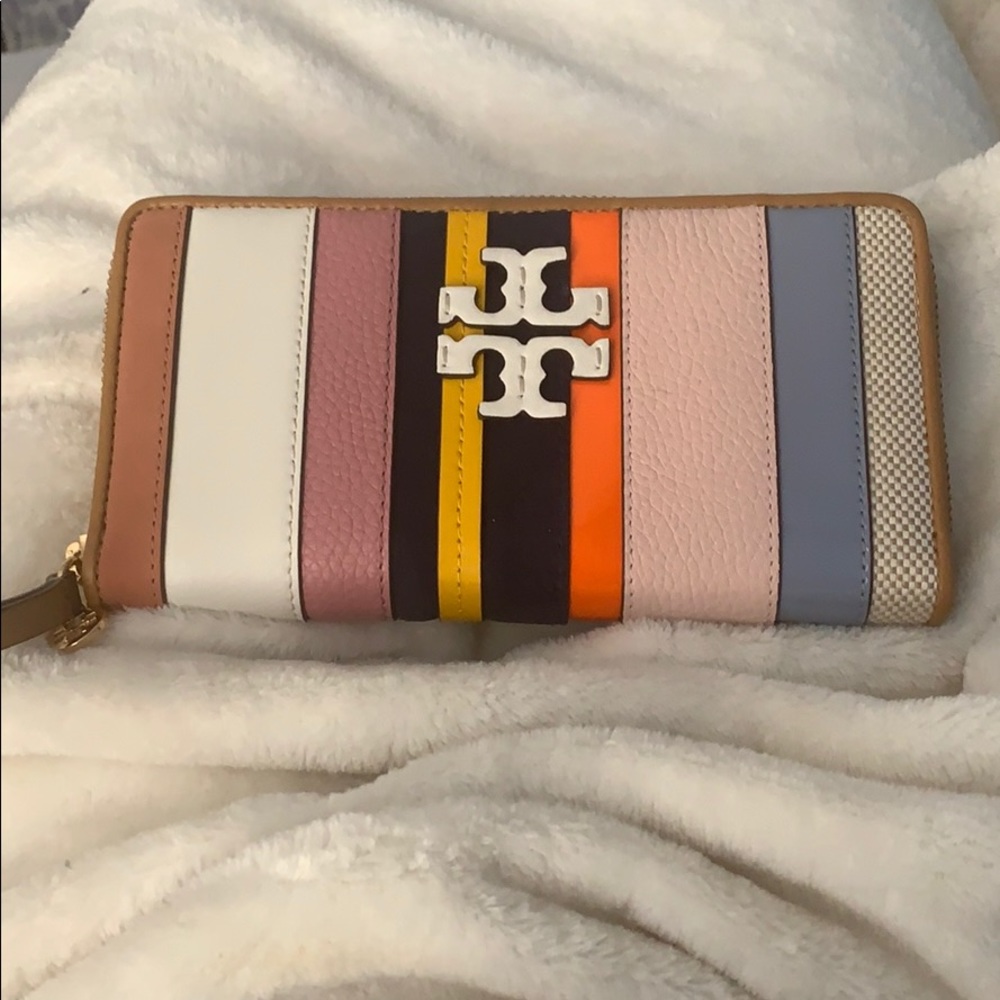Tory Burch Web Zip Continental Wallet